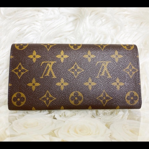 SOLD LV wallet - Picture 3 of 7